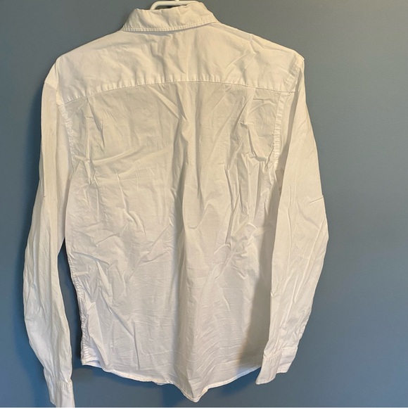 OldNavy Regular Fit Flex White Button Up Shirt in a Size M. Good condition! - Picture 3 of 3